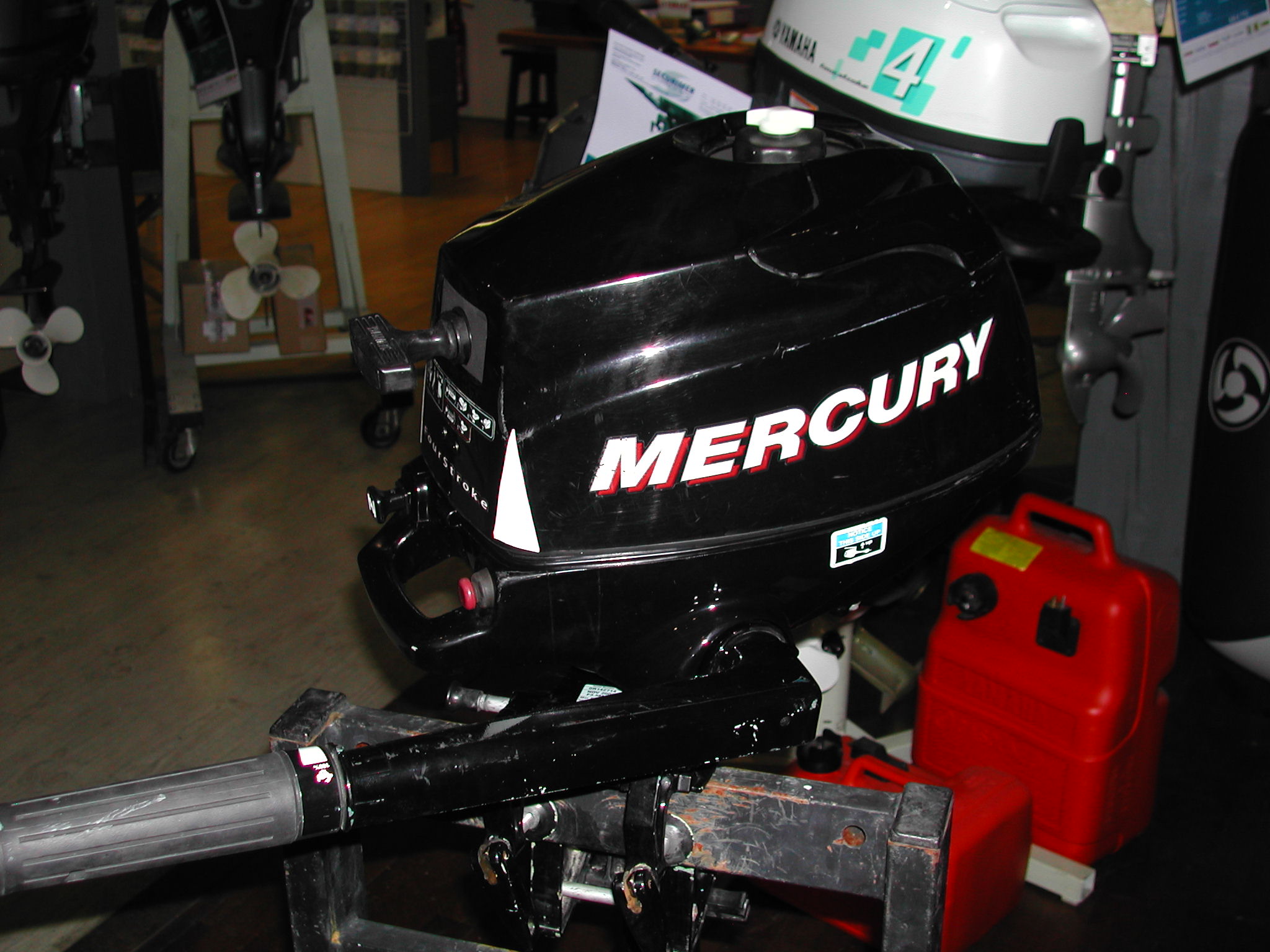 MERCURY annonces moteur occasion et neuf, liste des modèles du chantier Mercury, services